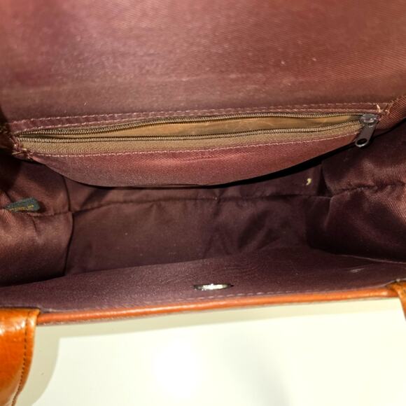 Unbranded Leather Purse with Silver Heart Accent - Picture 7 of 15